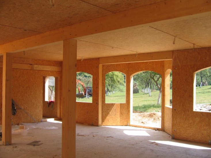 Construcții cu structură din lemn